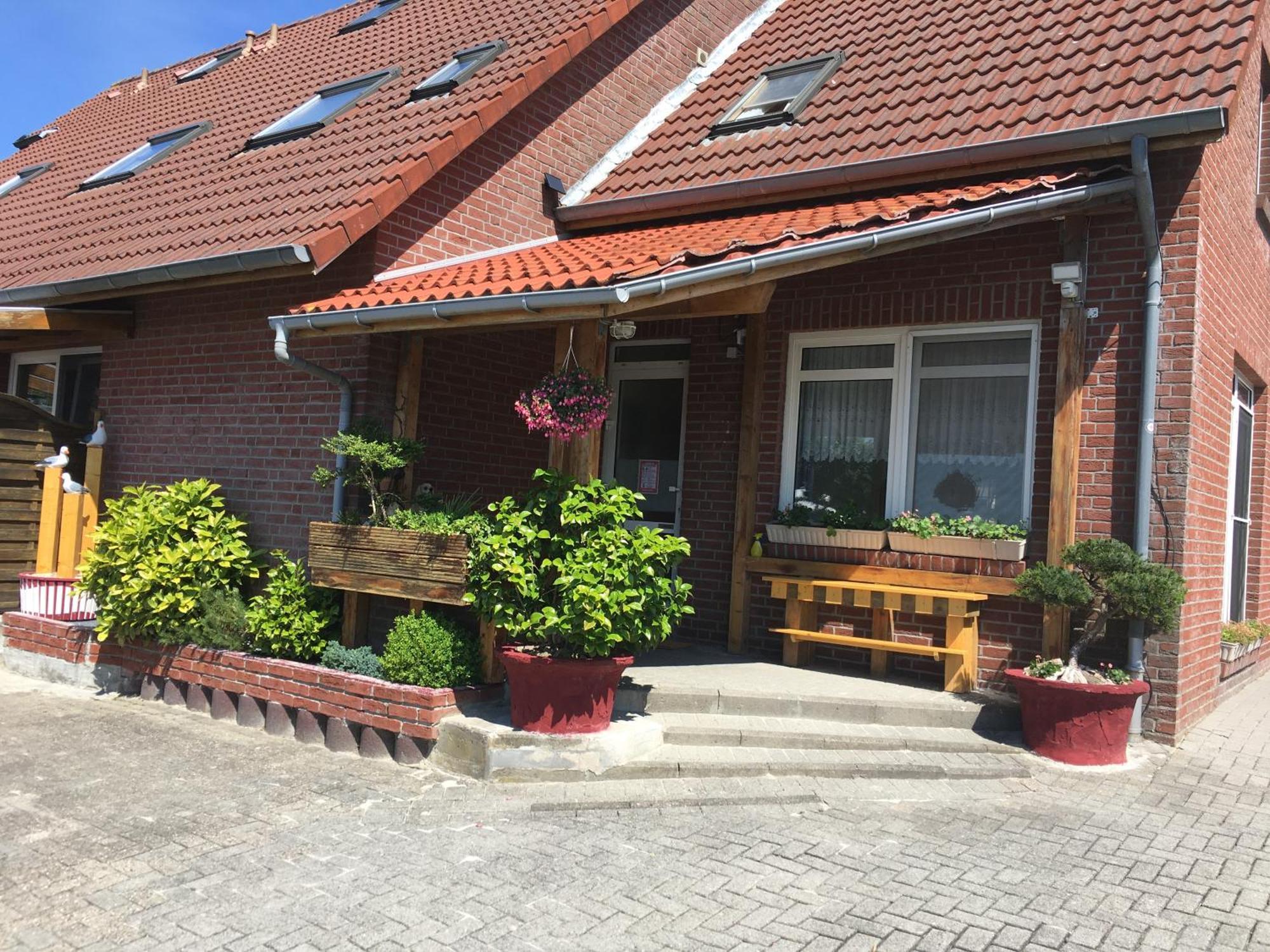 נויהרלינגרזיל Garni Hotel-Pension Holum מראה חיצוני תמונה