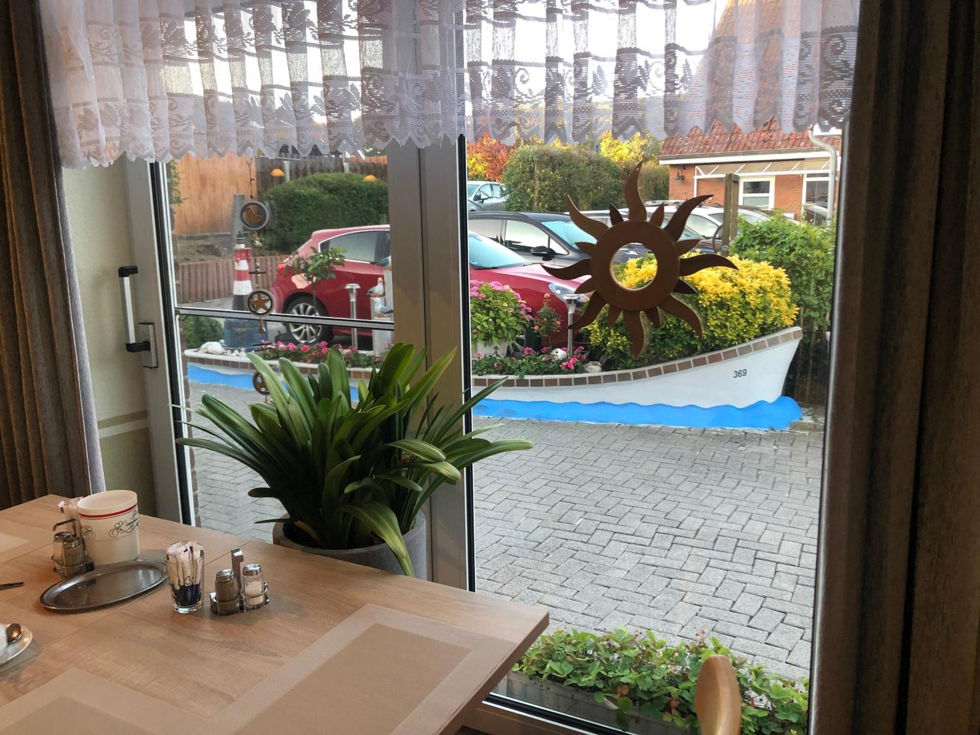 נויהרלינגרזיל Garni Hotel-Pension Holum מראה חיצוני תמונה