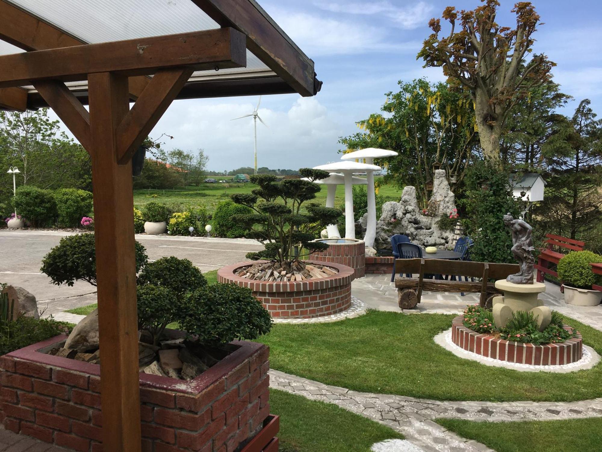 נויהרלינגרזיל Garni Hotel-Pension Holum מראה חיצוני תמונה